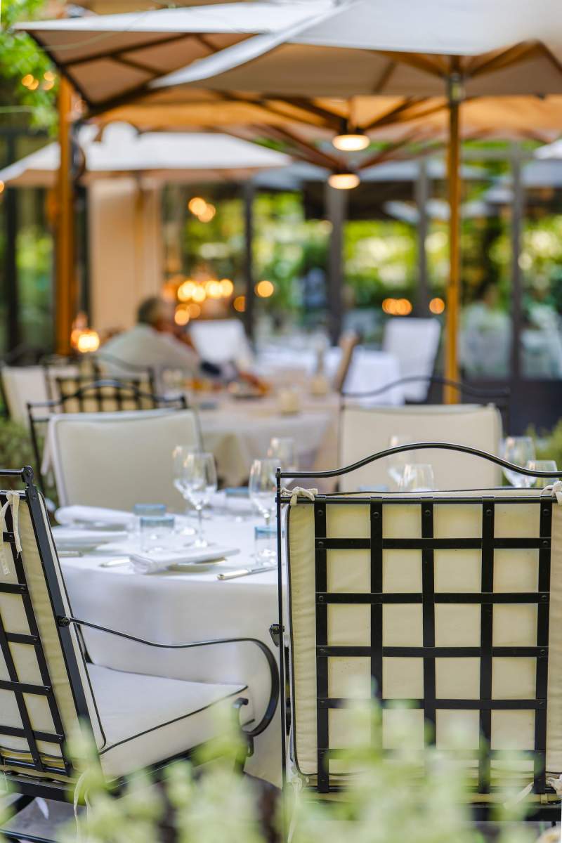Terrasse Restaurant Âma Terra à Villa Saint-Ange 