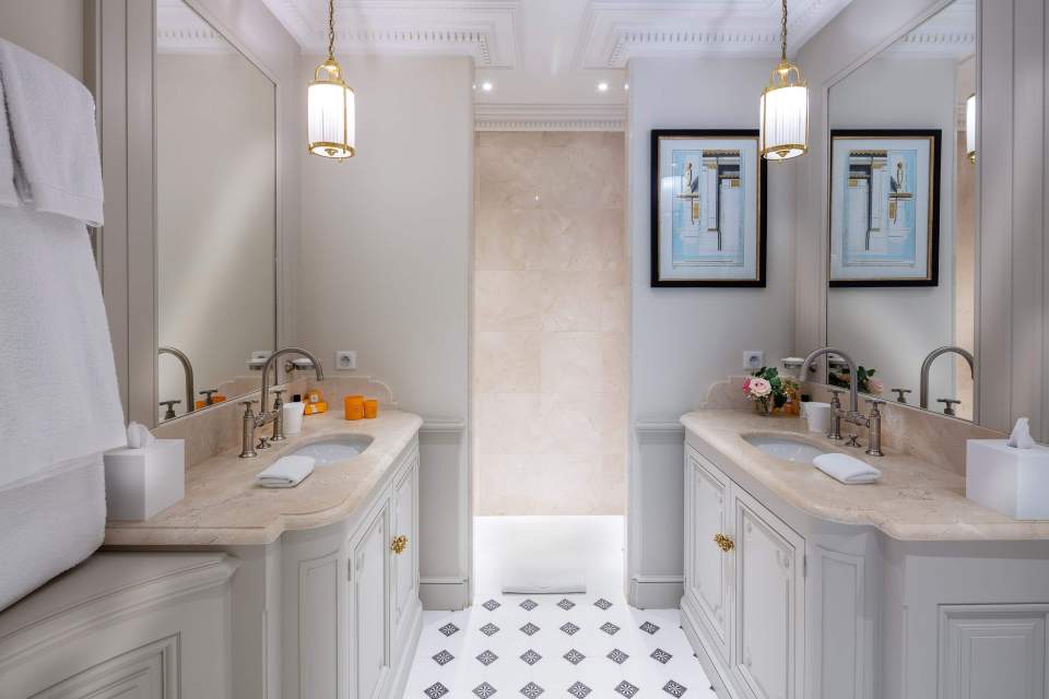 Salle de douche Junior suite de l'hôtel 5 étoiles Villa Saint Ange, aix-en-provence