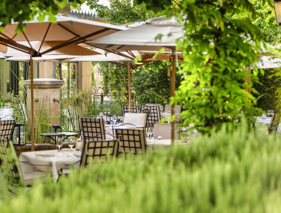 Terrasse Restaurant Âma Terra à Villa Saint-Ange 